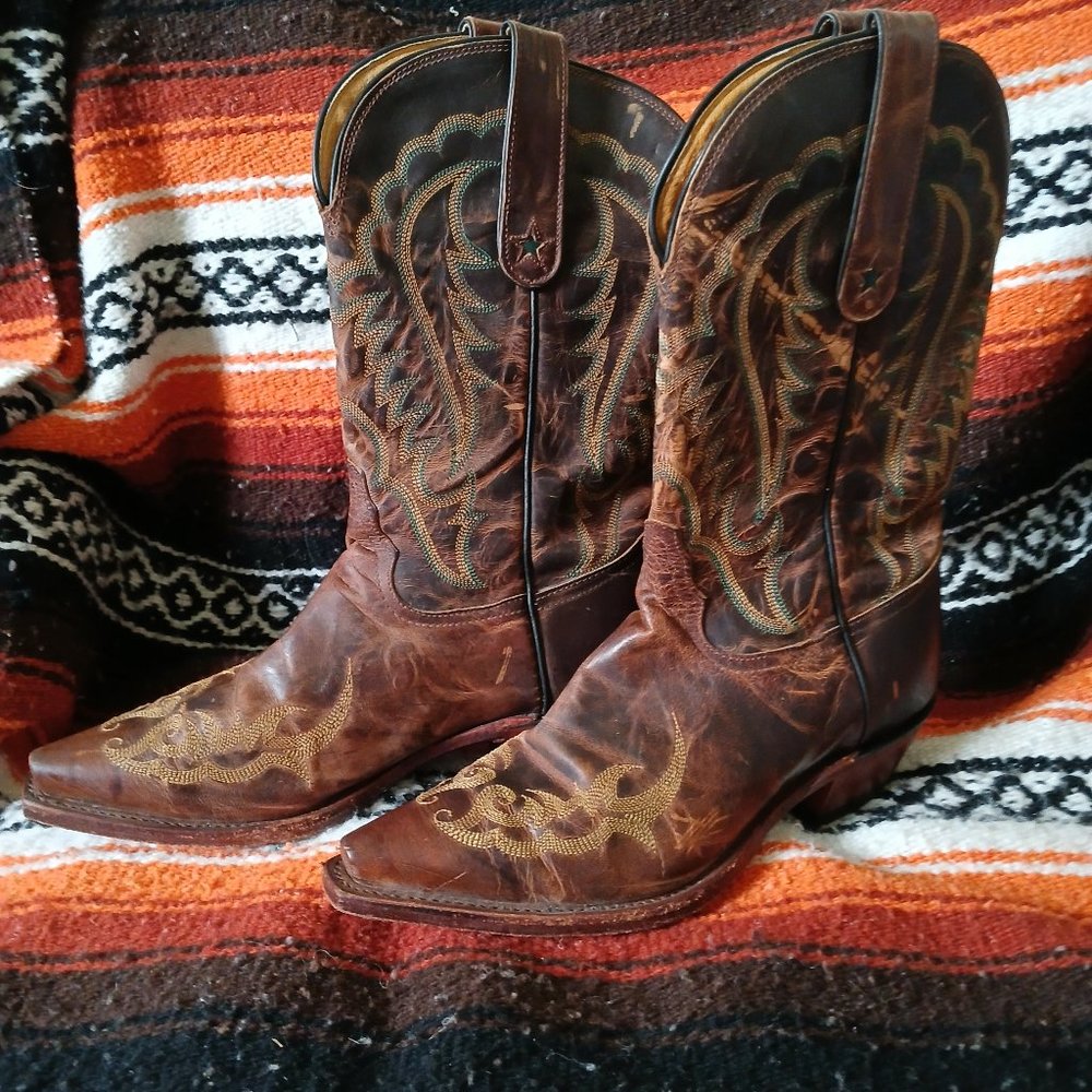Women's Authentic Leather Tony Llama Cowgirl Boots With Green Embroidery Details